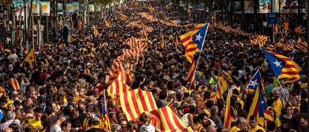 اسبانيا: غالبية برلمانيي كتالونيا يصوتون بنعم للاستقلال