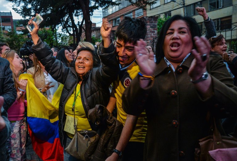 Opponents of the Colombian peace agreement celebrating on Sunday in Bogotá, the capital, after the results of a national referendum were announced (photo credit: Credit Diana Sanchez/Agence France-Presse — Getty Images) Opponents of the Colombian peace agreement celebrating on Sunday in Bogotá, the capital, after the results of a national referendum were announced (photo credit: Credit Diana Sanchez/Agence France-Presse — Getty Images)