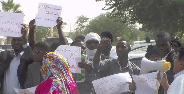 موريتانيا: الشرطة تقمع محتجين على تعديل الدستور