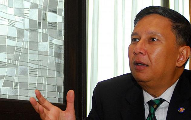 Kamnoon Sidhisamarn, member of the Constitution Drafting Committee (CDC) Kamnoon Sidhisamarn, member of the Constitution Drafting Committee (CDC)
