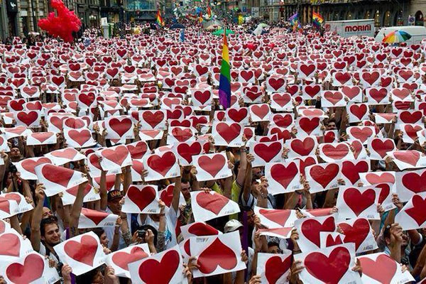 LGBT rights advocates supporting marriage equality during the Milan Parade (Photo credit: Yuri Guaiana/Certi Diritti)