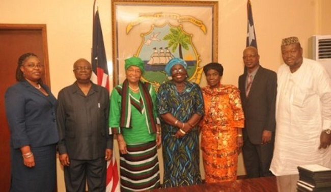 Liberian President Sirleaf with members of the Constitutional Review Committee [photo credit: Buzz Liberia]