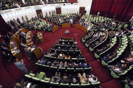 Members of the special body tasked to draft a new constitution for Libya and members of the General National Congress (GNC) gather during the body's first meeting in Bayda April 21, 2014. (Reuters)