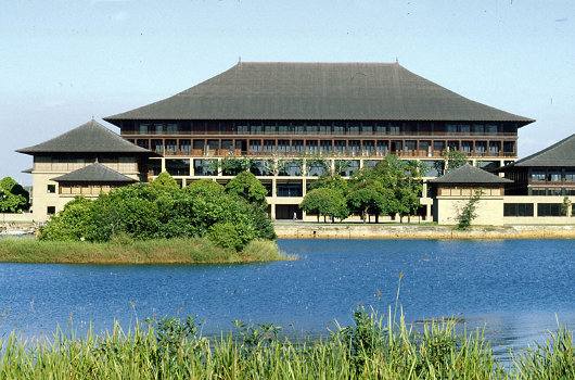 Sri Lankan parliament building [photo credit: Telegraph]