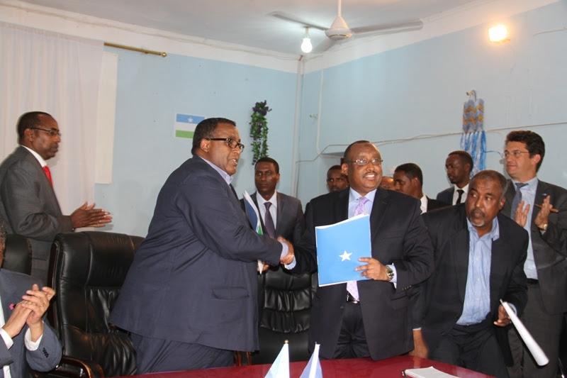 PM of Somalia Omar Abdirashid and Puntland President Abdiweli Gaas (Photo credir: Horseed Media)