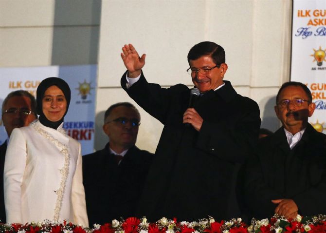 Prime Minister Ahmet Davutoglu presenting his post-election victory speech Sunday 1st November (photo credit: The Journal of Turkish Weekly) Prime Minister Ahmet Davutoglu presenting his post-election victory speech Sunday 1st November (photo credit: The Journal of Turkish Weekly)